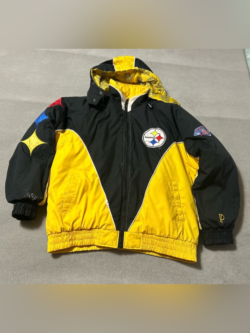 Vintage 90s Pro Player NFL Pittsburg Steelers Puffer Jacket Coat-Size XL *READ*